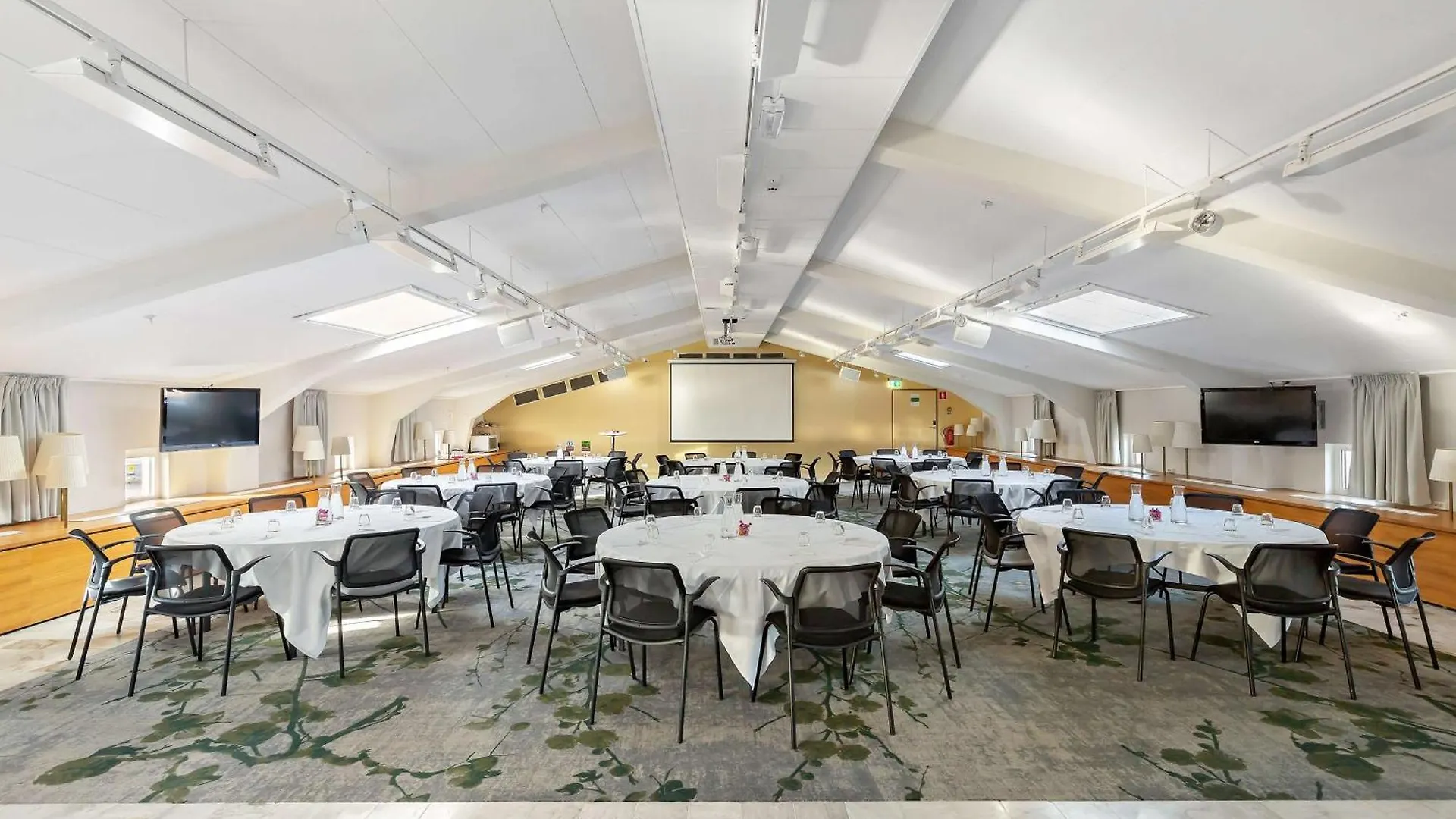 Best Western Plus Sthlm Bromma Стокгольм Отель